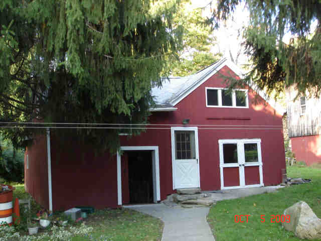 Building photograph for 310 LITCHFIELD RD